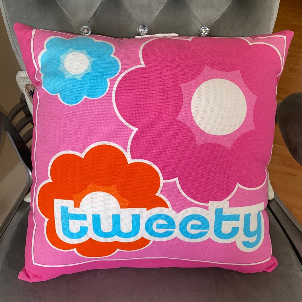 Tweety Decorative Pillow Vintage 90s Looney Tunes Bedding